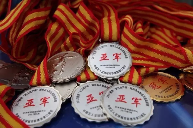克内克特未来不明，湖人会放弃他吗？